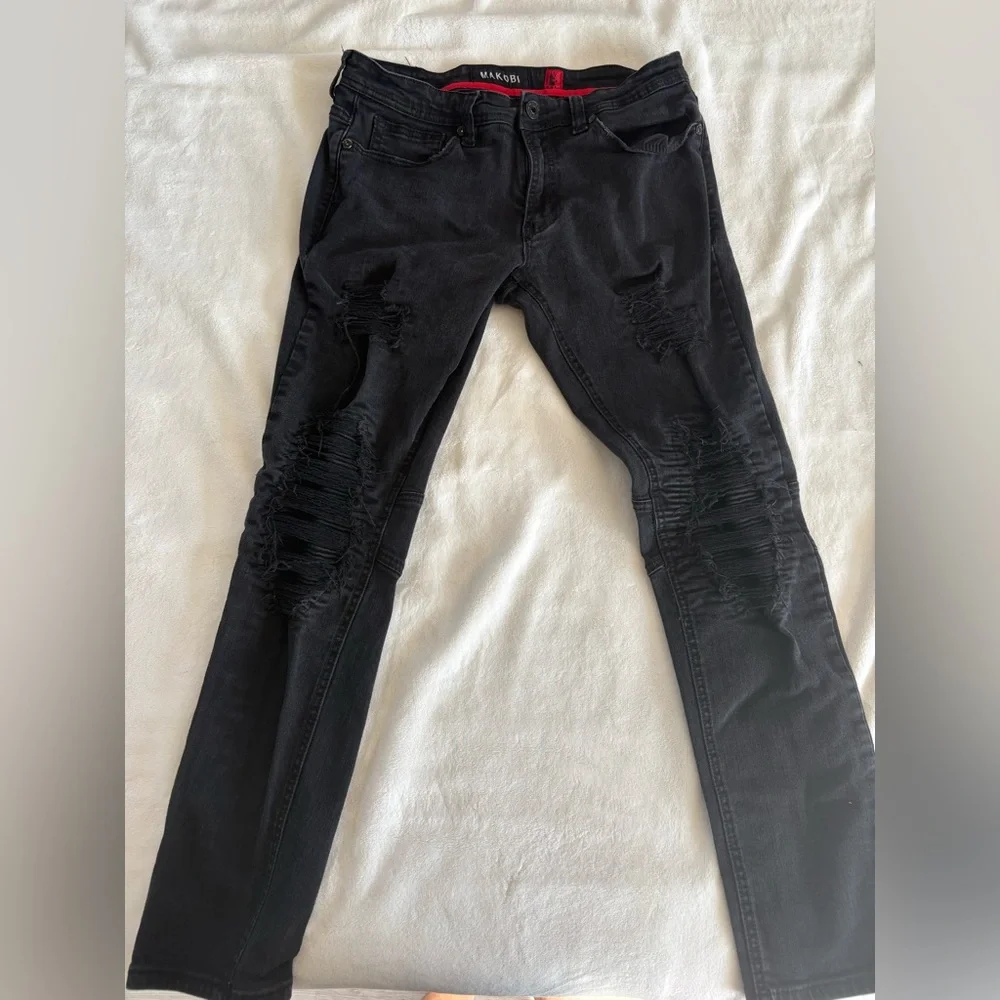 Makobi Ripped Jeans - Picture 1 of 4